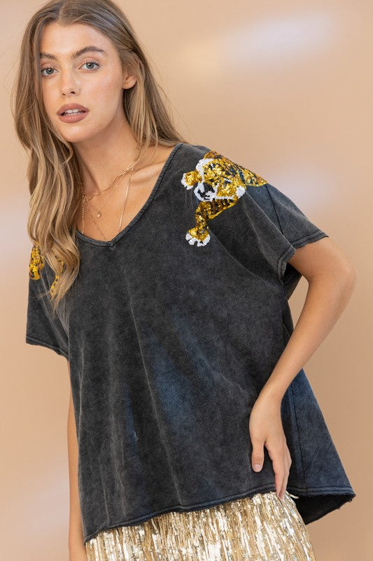 Tiger Sequin Patch T Shirt - Hey Hunni LLC