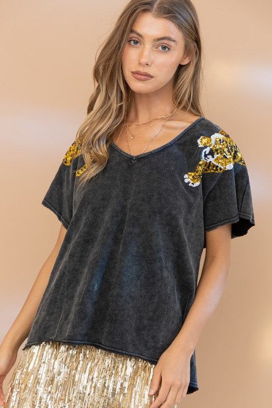 Tiger Sequin Patch T Shirt - Hey Hunni LLC