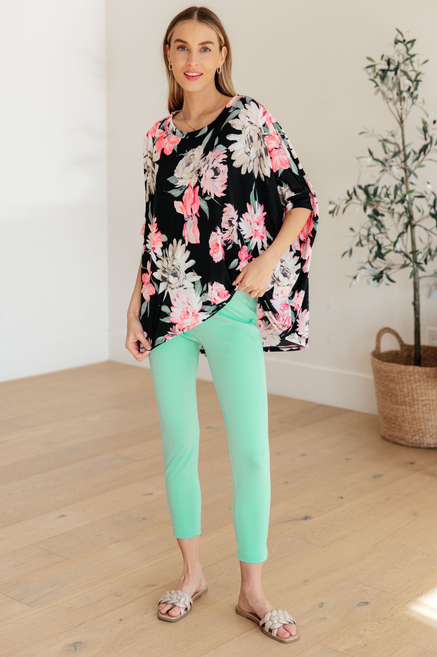 Essential Blouse in Black Floral - Hey Hunni LLC