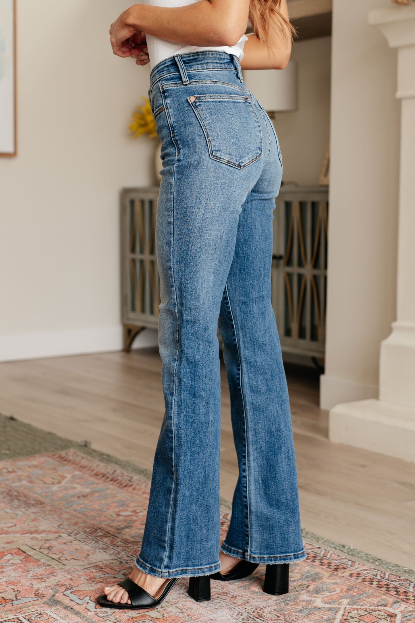 Genevieve Mid Rise Vintage Bootcut Jeans - Hey Hunni LLC