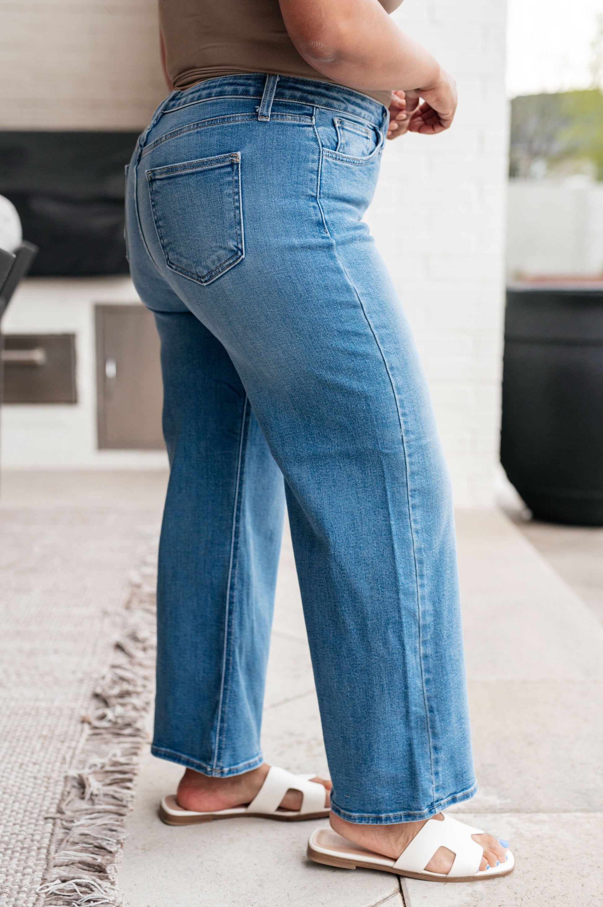 Hayes High Rise Wide Leg Crop Jeans - Hey Hunni LLC