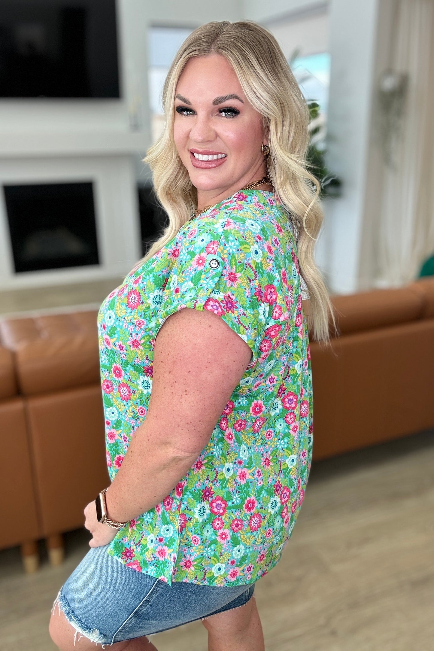 Lizzy Cap Sleeve Top in Emerald Spring Floral - Hey Hunni LLC