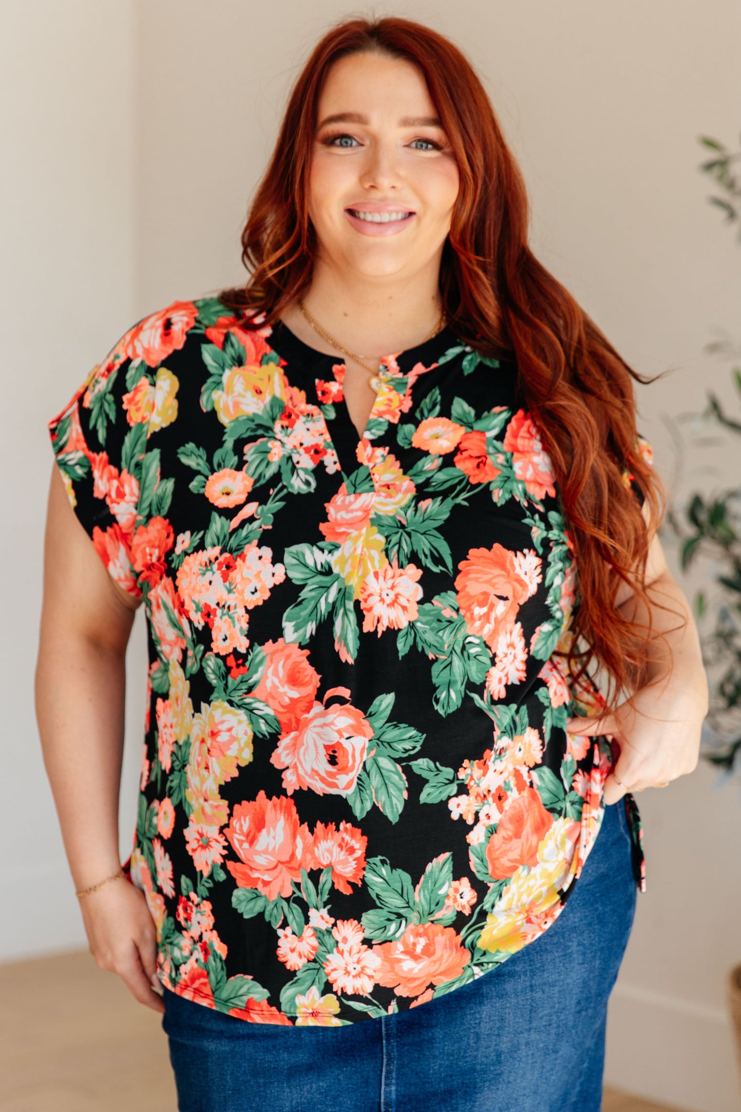 Lizzy Cap Sleeve Top in Black Garden Floral - Hey Hunni LLC