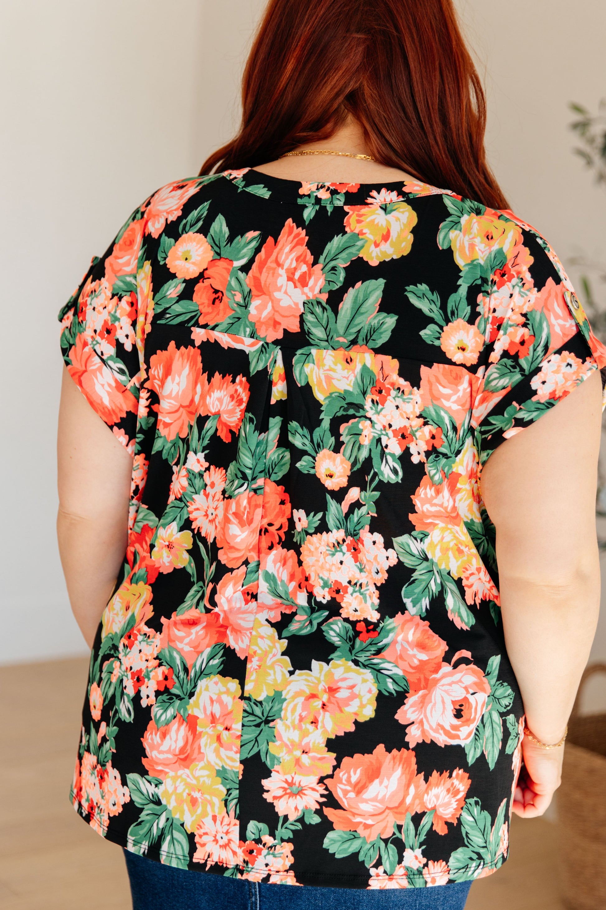 Lizzy Cap Sleeve Top in Black Garden Floral - Hey Hunni LLC