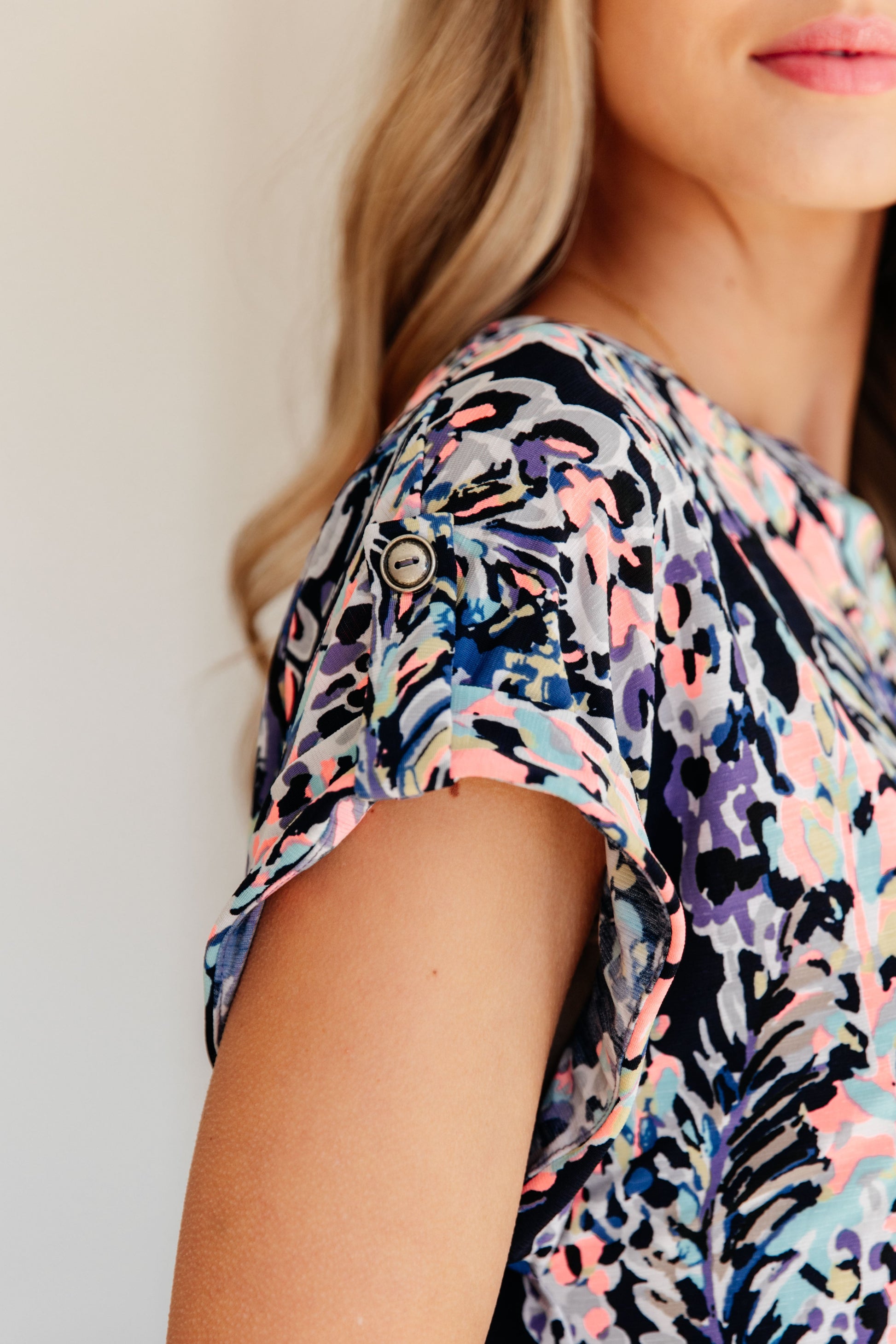 Lizzy Cap Sleeve Top in Navy Abstract Floral - Hey Hunni LLC