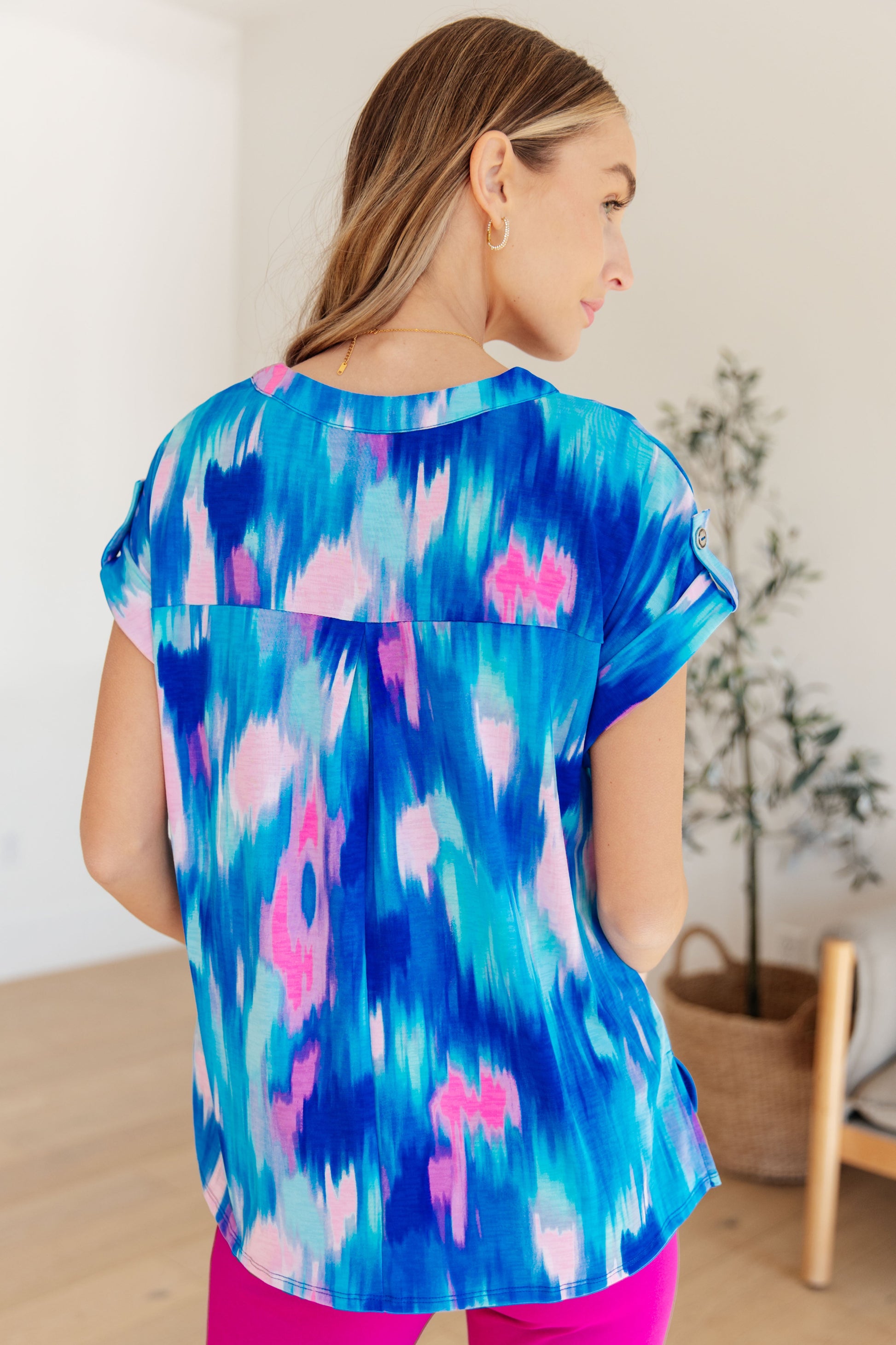 Lizzy Cap Sleeve Top in Royal Brush Strokes - Hey Hunni LLC