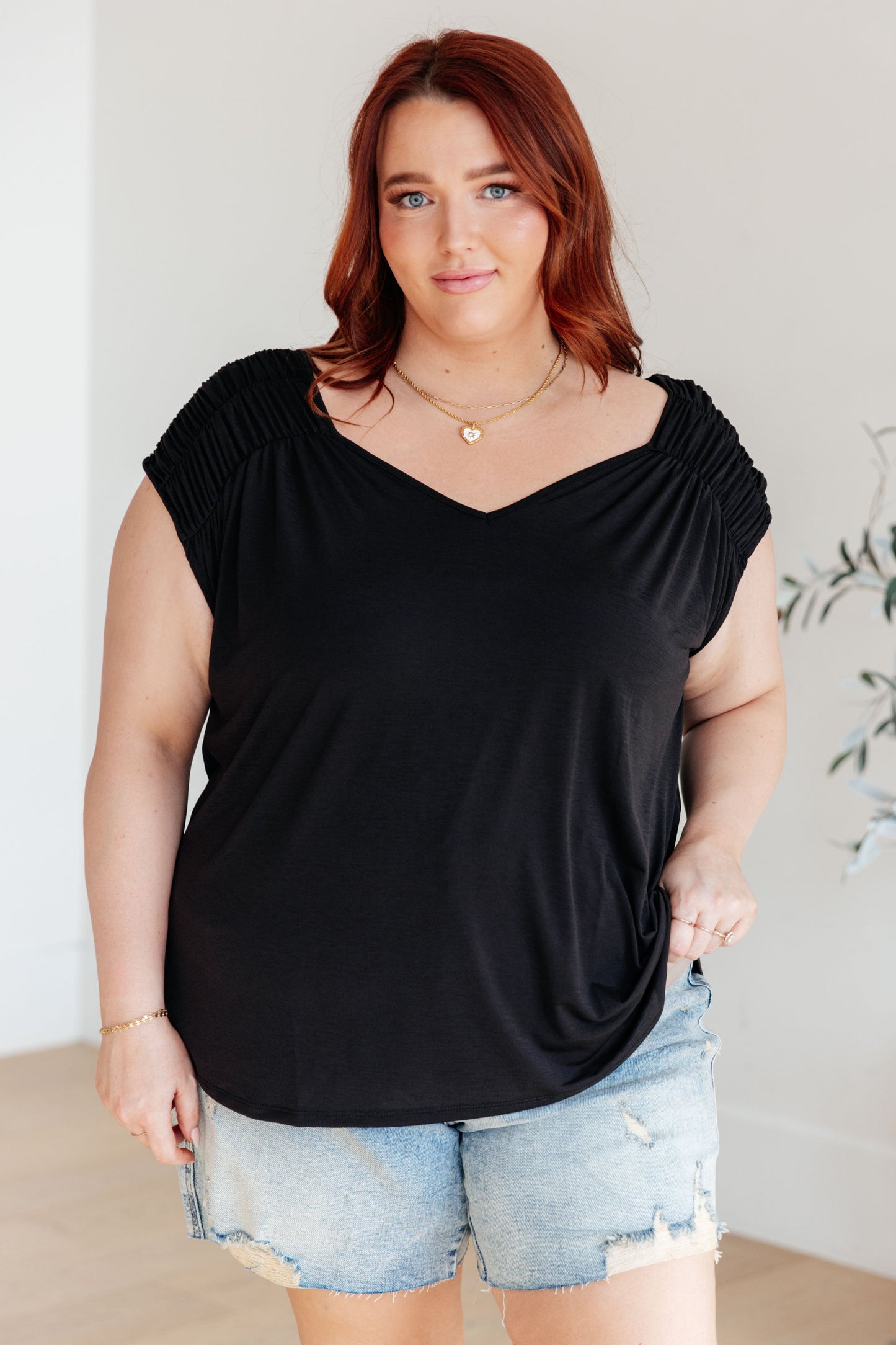 Ruched Cap Sleeve Top in Black - Hey Hunni LLC