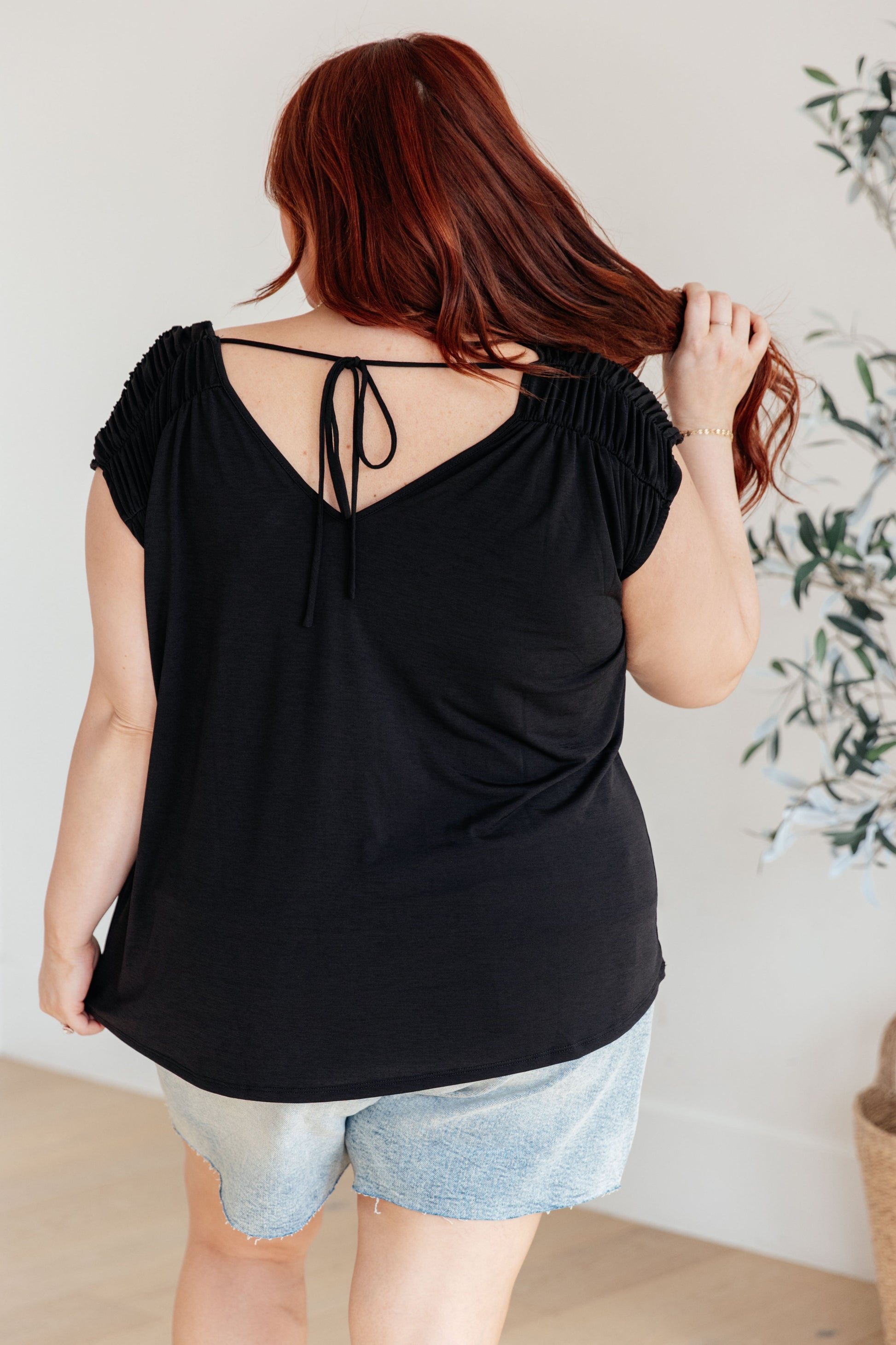 Ruched Cap Sleeve Top in Black - Hey Hunni LLC