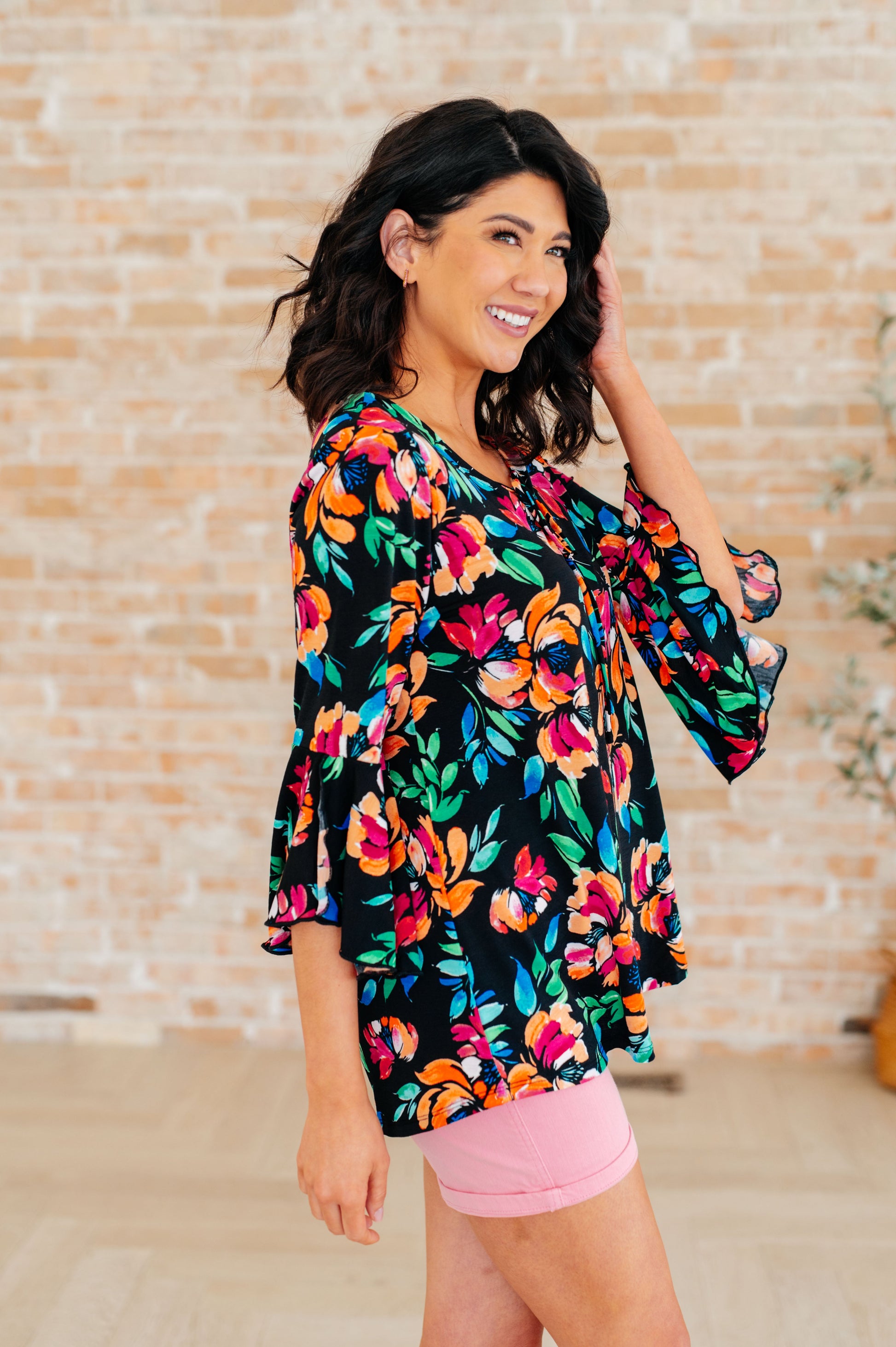 Willow Bell Sleeve Top in Black and Emerald Floral - Hey Hunni LLC