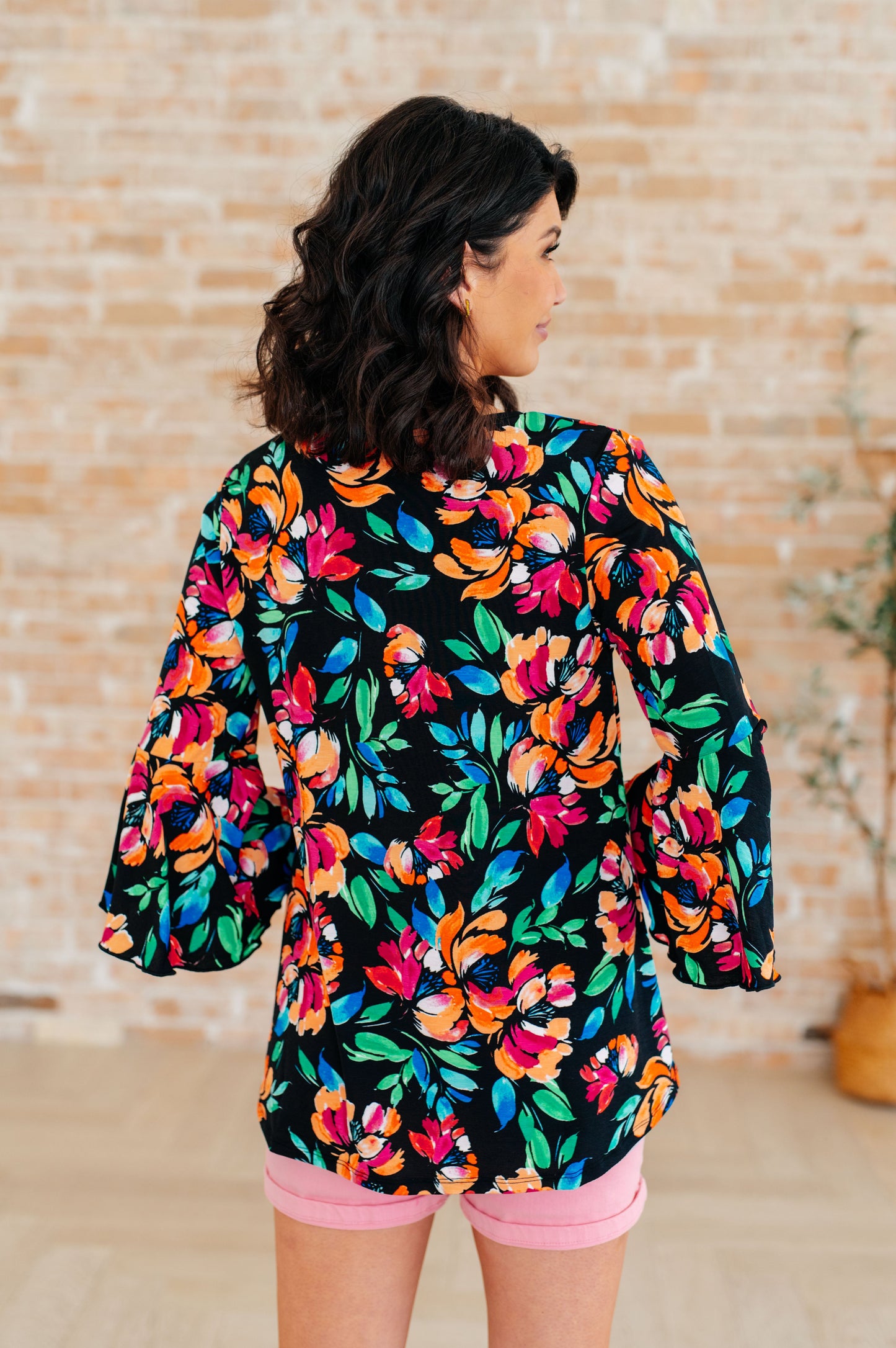 Willow Bell Sleeve Top in Black and Emerald Floral - Hey Hunni LLC