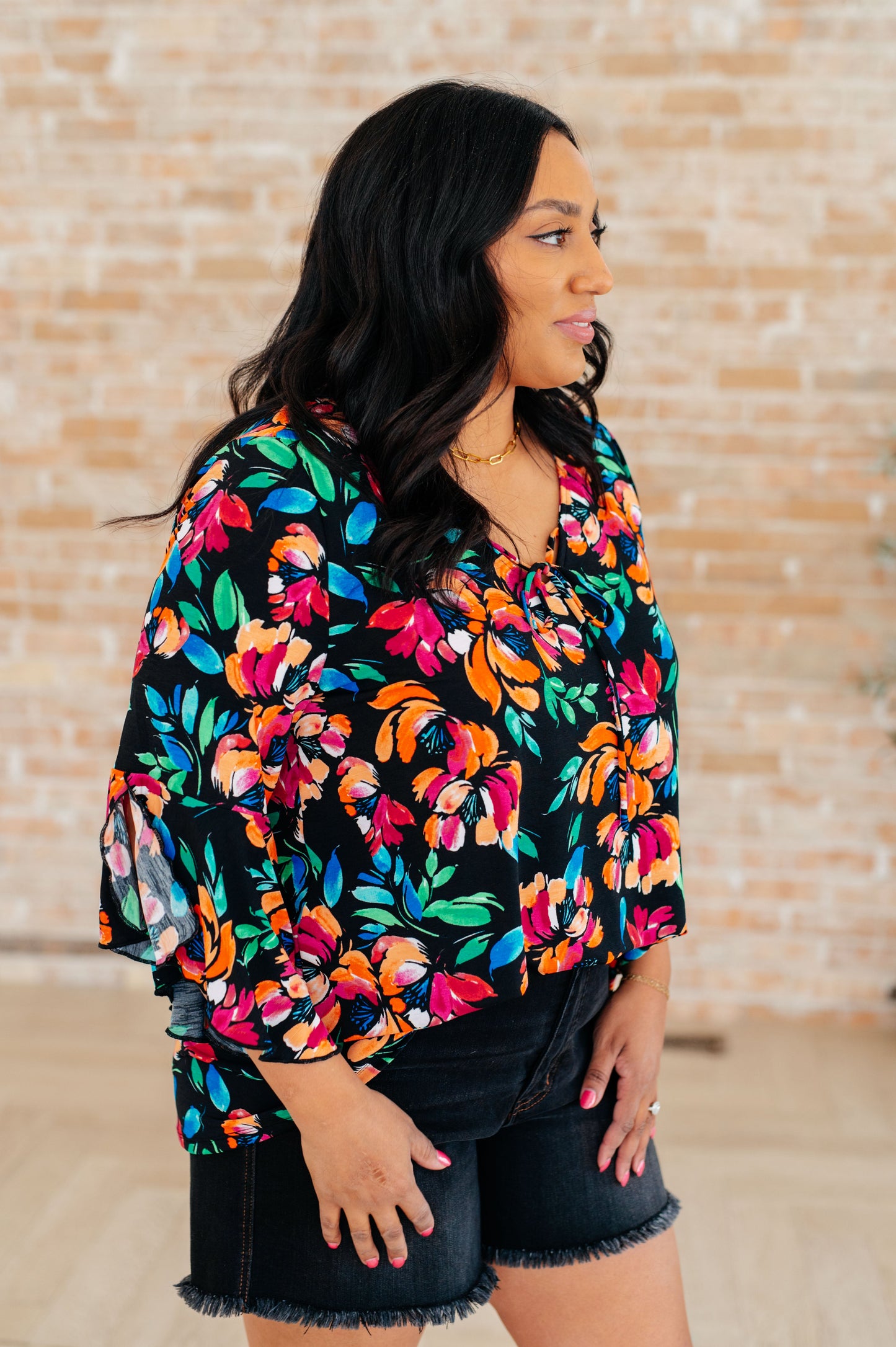 Willow Bell Sleeve Top in Black and Emerald Floral - Hey Hunni LLC