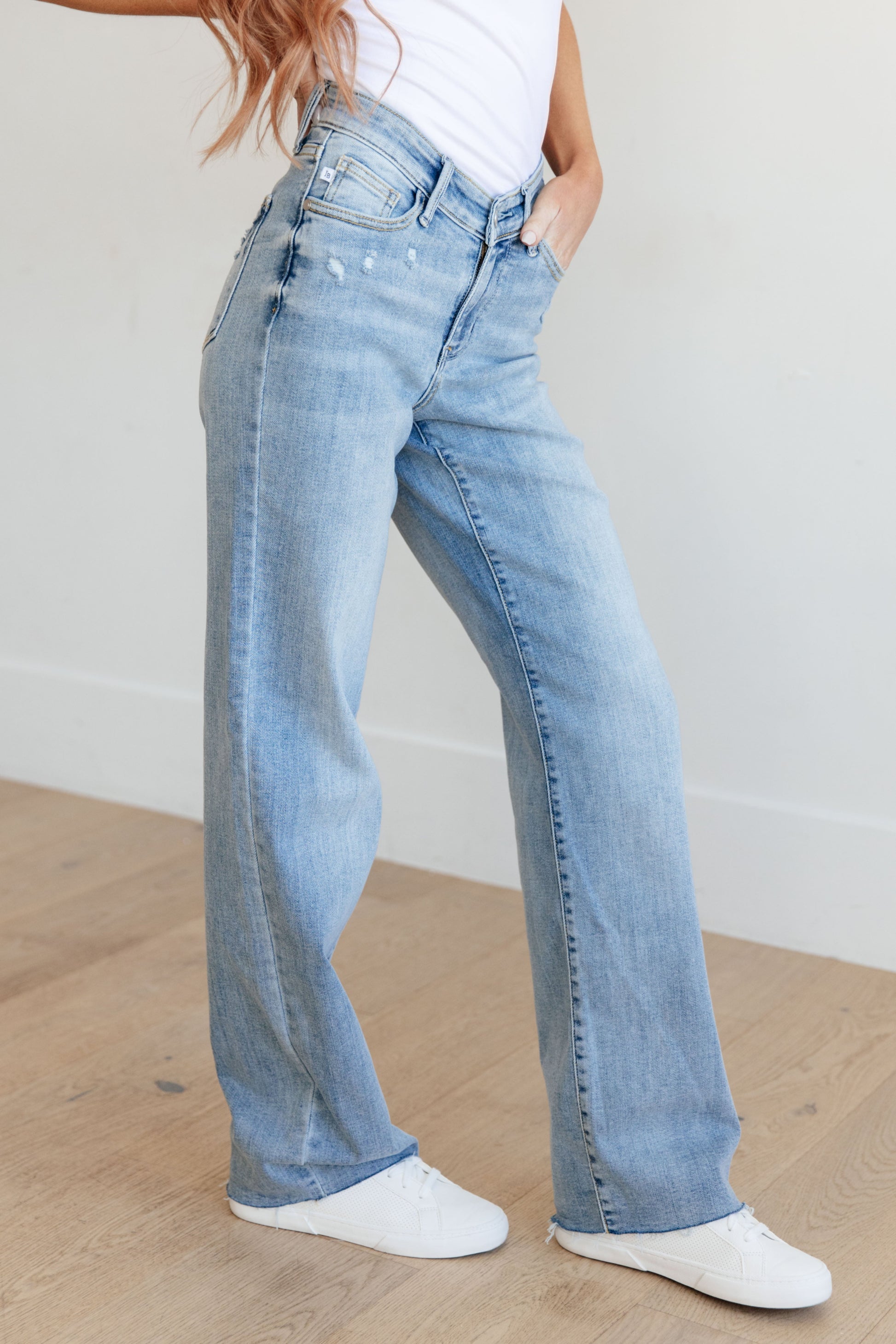 Mildred High Rise V Front Waistband Straight Jeans - Hey Hunni LLC