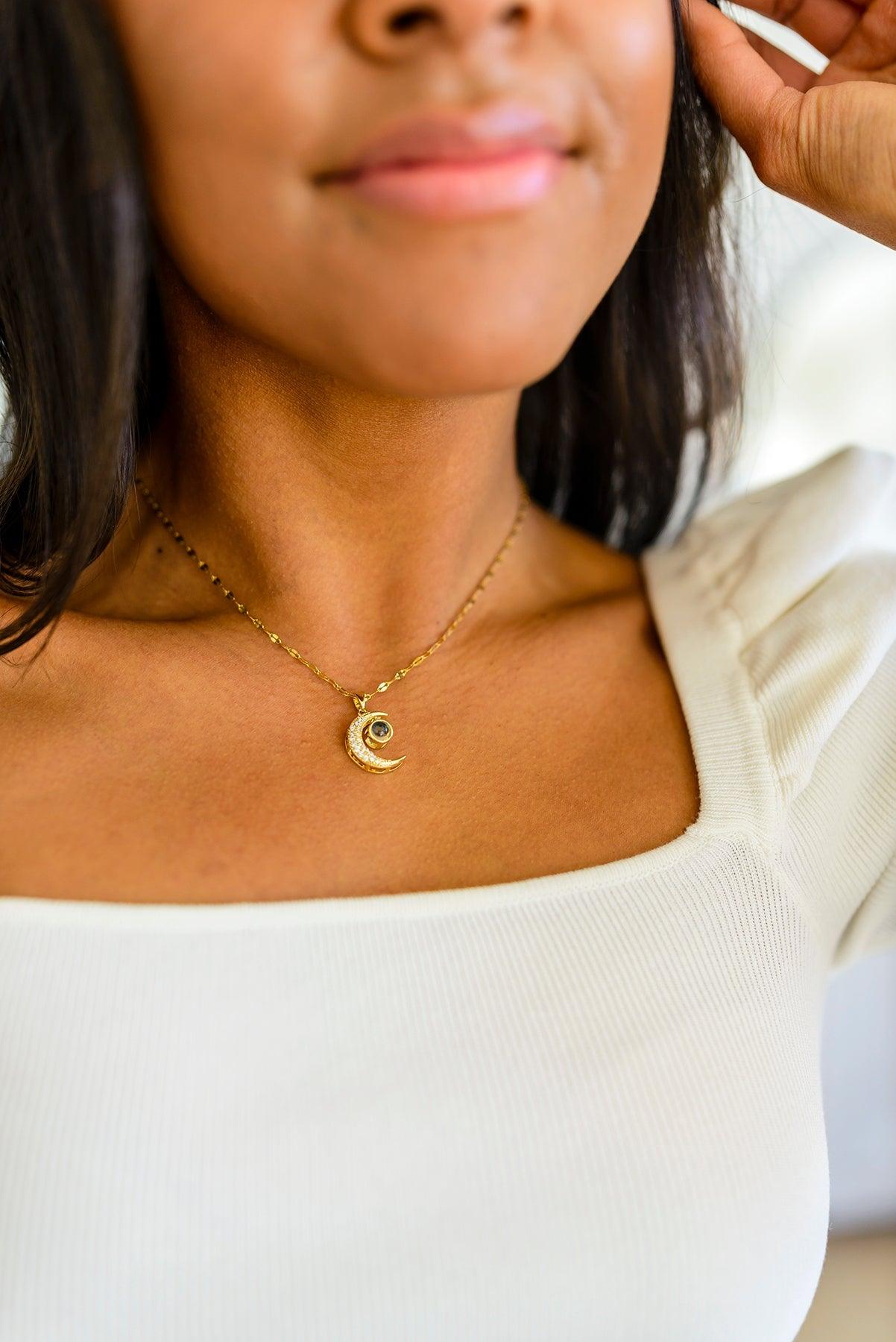 Crescent Moon Necklace - Hey Hunni LLC